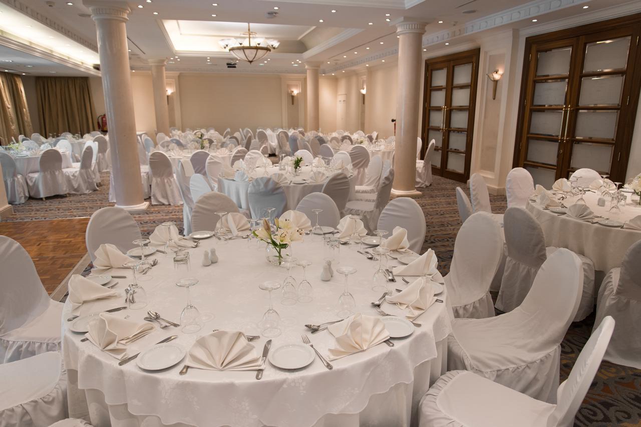 Curium Palace Hotel Лимасол Екстериор снимка